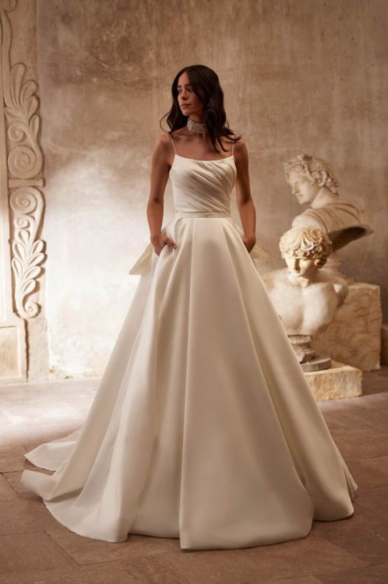 Jillian, Luce Sposa